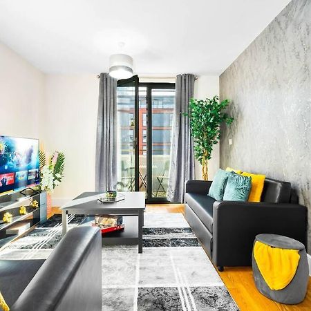 Modern Arcadian Centre Apartment By Azura Nights Birmingham Exterior foto