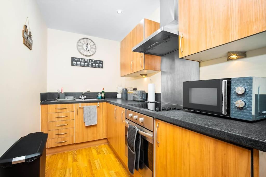 Modern Arcadian Centre Apartment By Azura Nights Birmingham Exterior foto